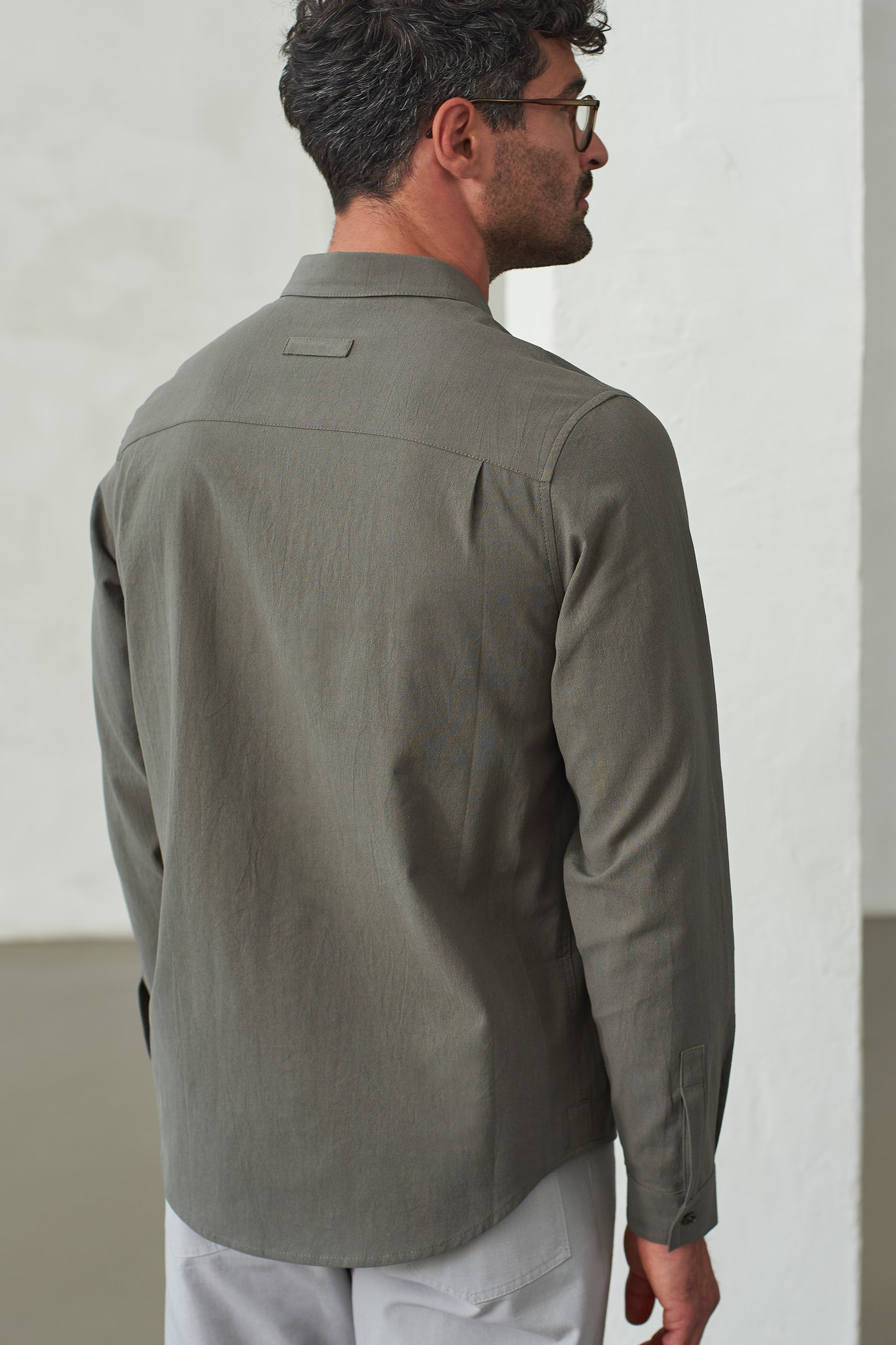 shirt simon, eco crincle dusty olive, herren - about companions