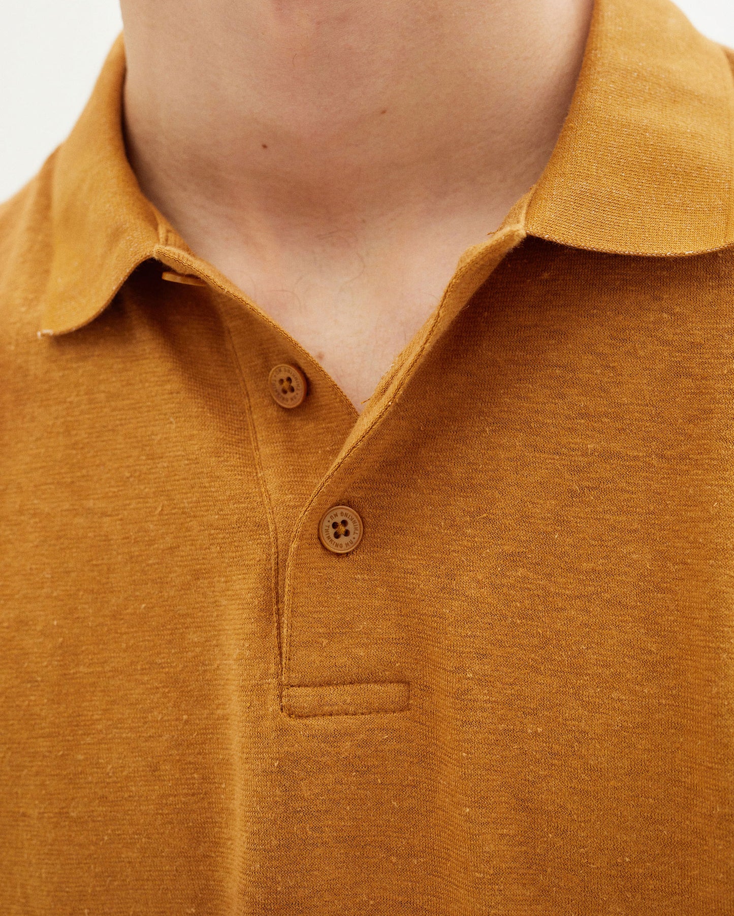 brown hemp polo shirt, herren - thinking mu